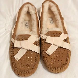 UGG Dakota Flora Slippers 🌟HOLIDAY SALE🌟